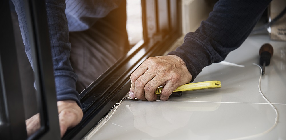 Careers in glass repair and replacement in Southern Wisconsin.